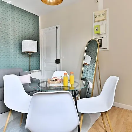 Apartman Avec Mezzanine Au Centre De Párizs